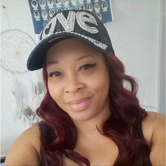 Stylish Blue and Tan Hat for Effortless Elegance Glitter Glam - Picture 2 of 5